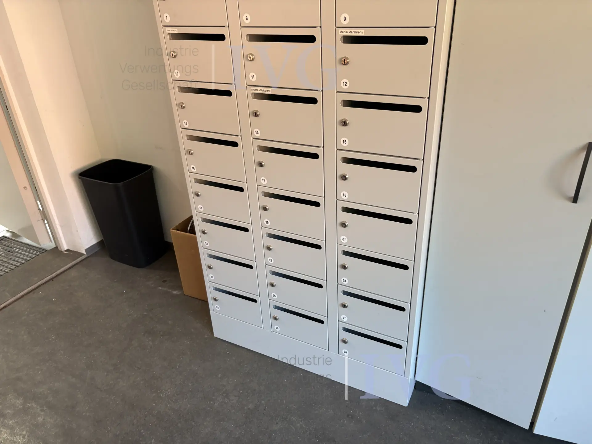 Schließfachschrank 30-türig – foto 2 – kavel bij IVG, Einbeck
