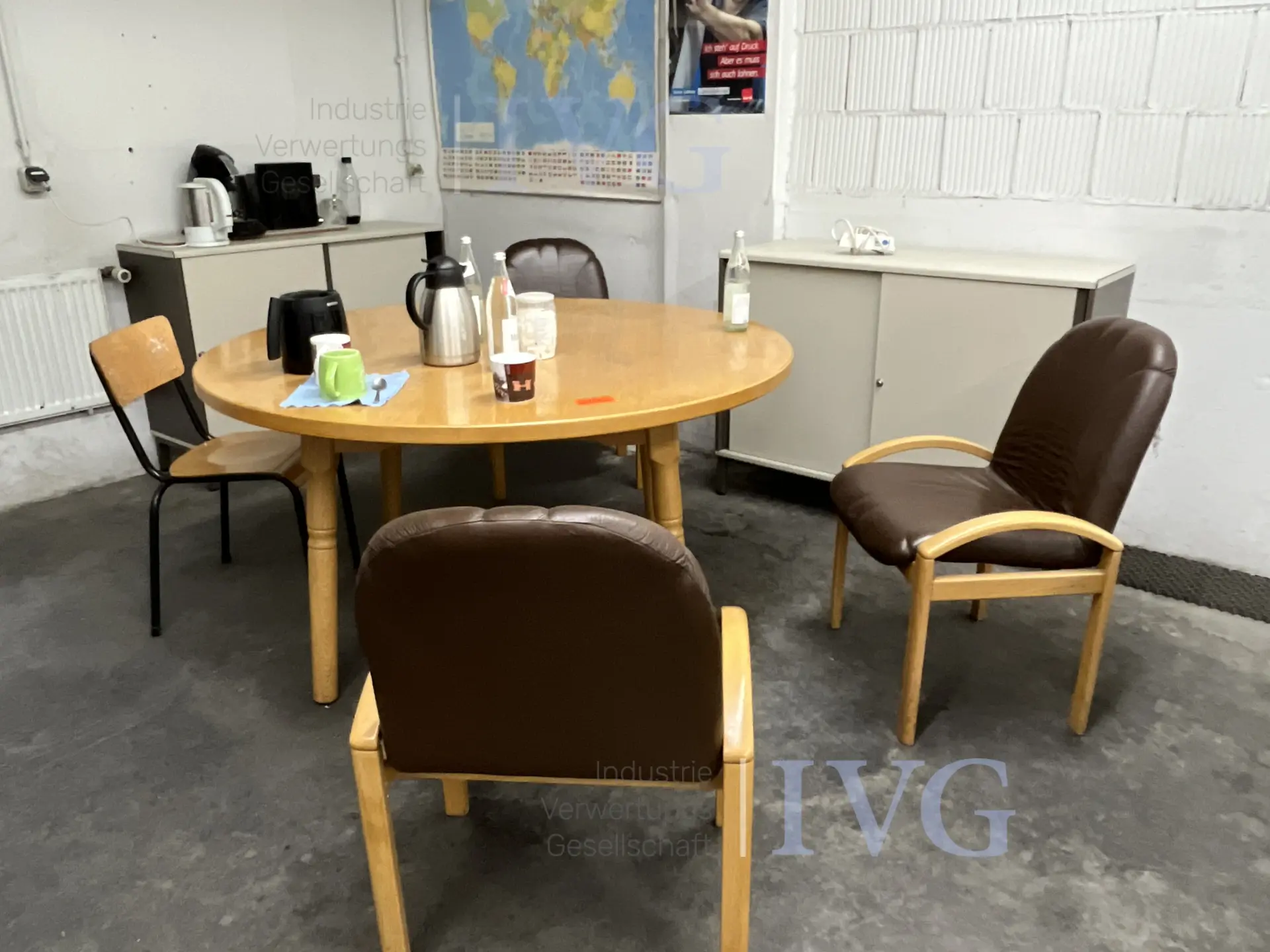 Houten tafels – foto 2 – kavel bij IVG, Augsburg