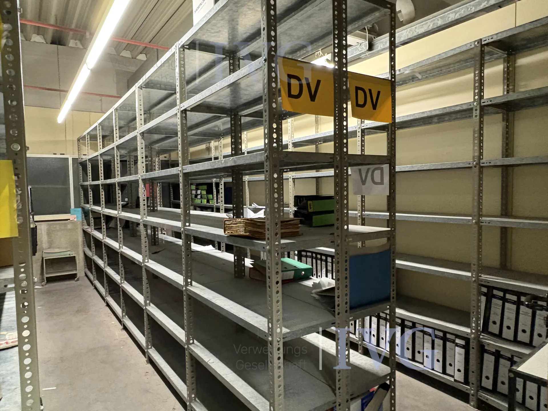 Posten Stahl-Schraubregale – foto 2 – kavel bij IVG, Augsburg