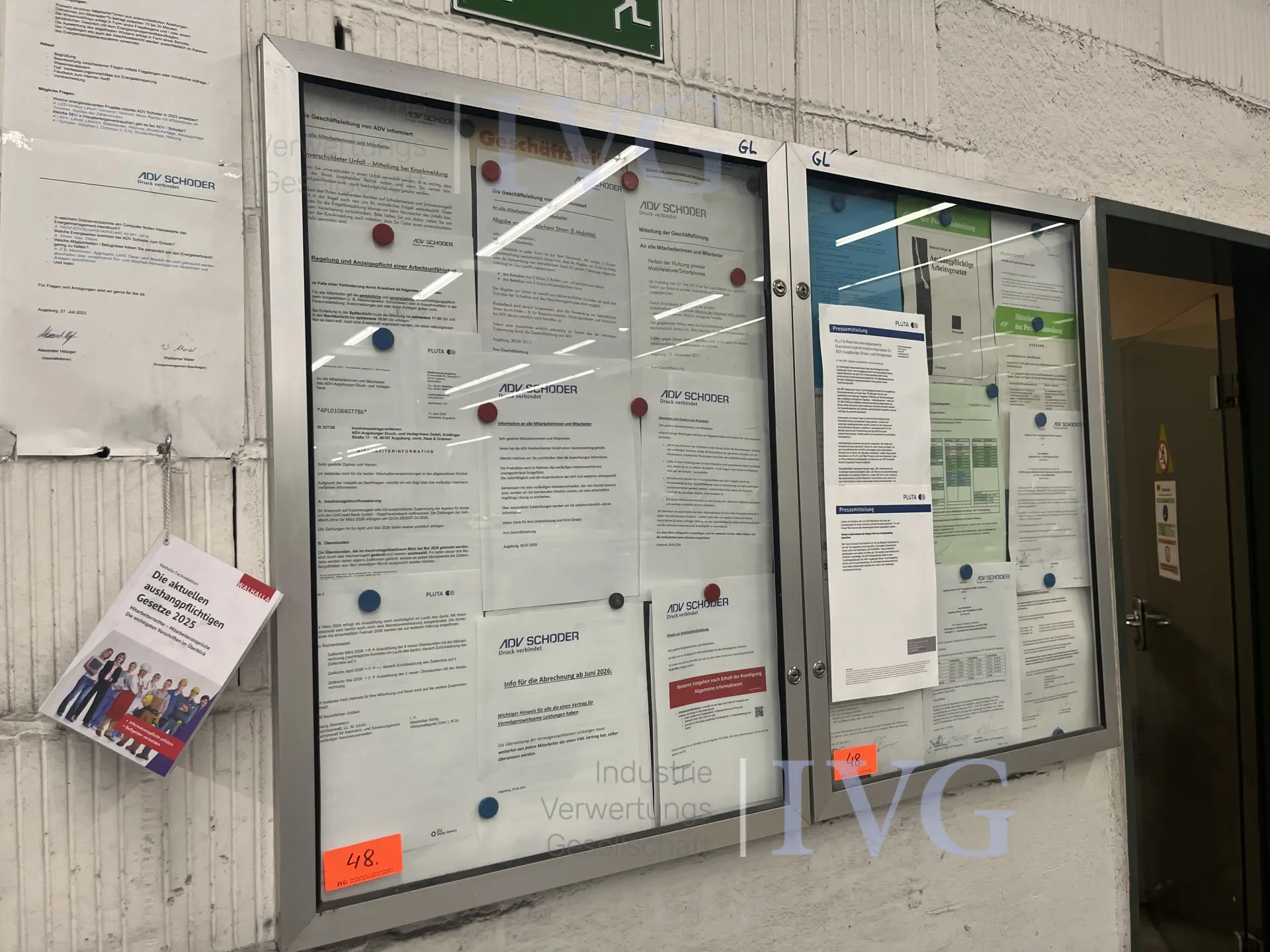 Schaukästen – foto 2 – kavel bij IVG, Augsburg