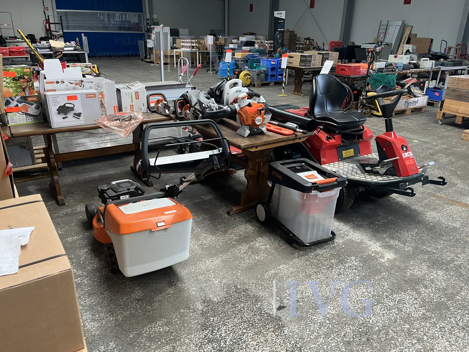 Online-Auktion – Limberg GbR: Frontmäher ERCO FM-93WIM, STIHL Akku-Motorsäge & Landtechnik-Zubehör