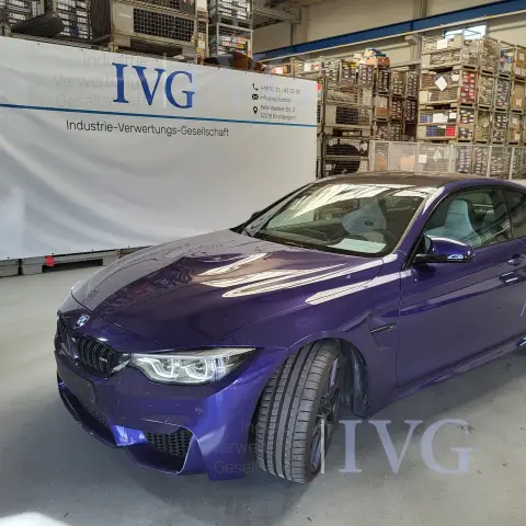 PKW BMW M4 Coupé Heritage EDITION