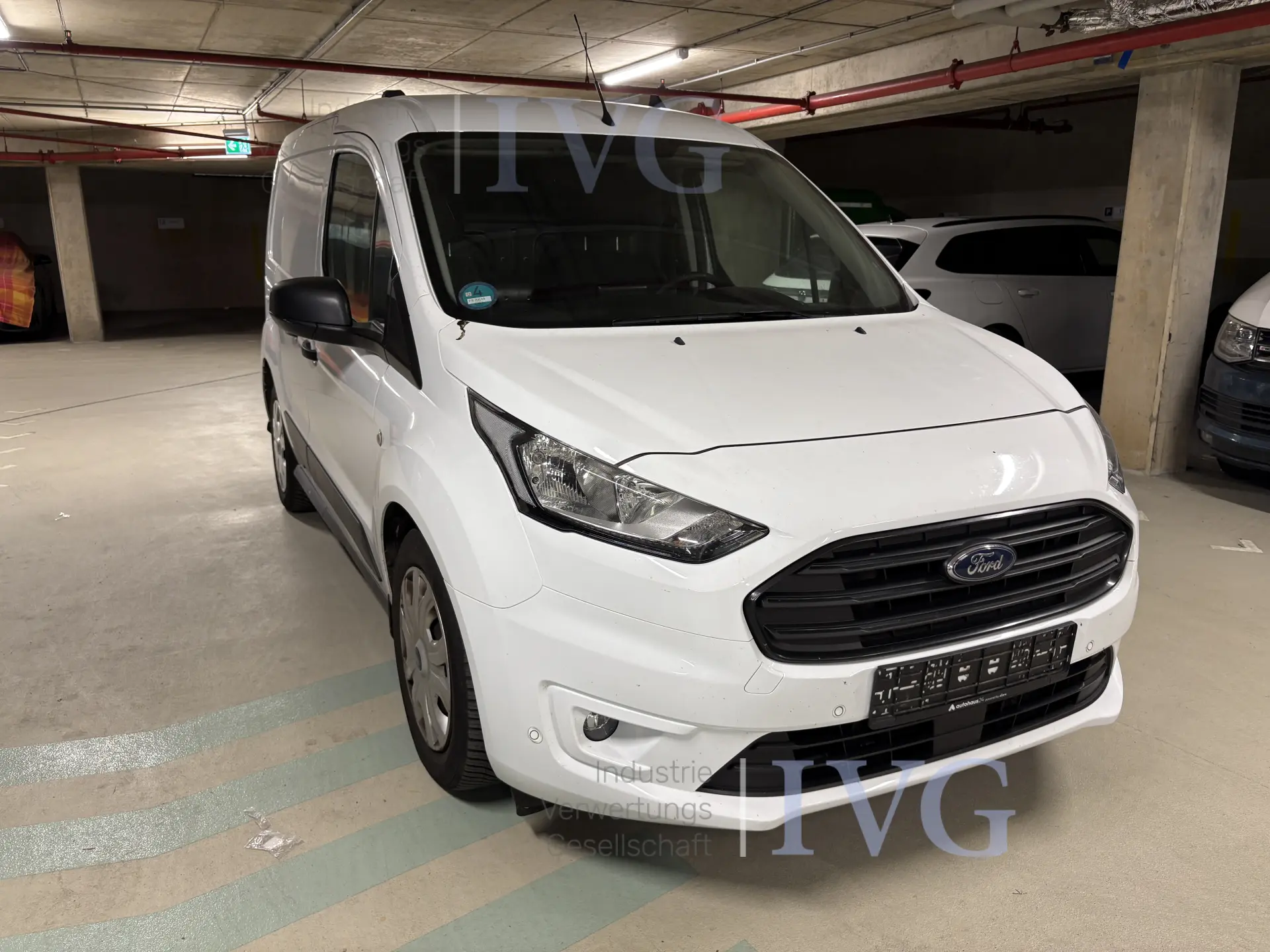 Van FORD Transit Connect – foto 4 – kavel bij IVG, Grasbrunn