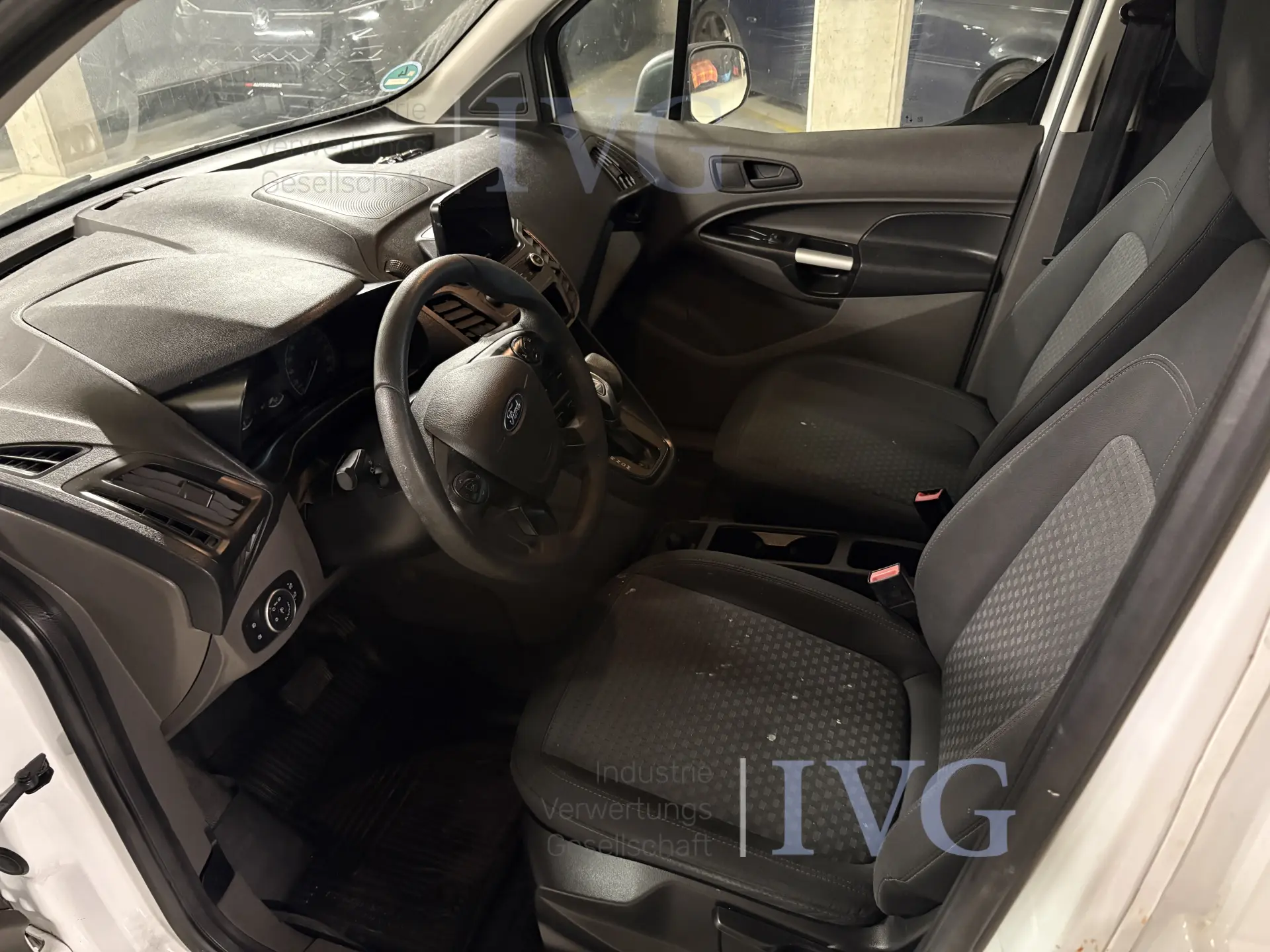 Van FORD Transit Connect – foto 10 – kavel bij IVG, Grasbrunn