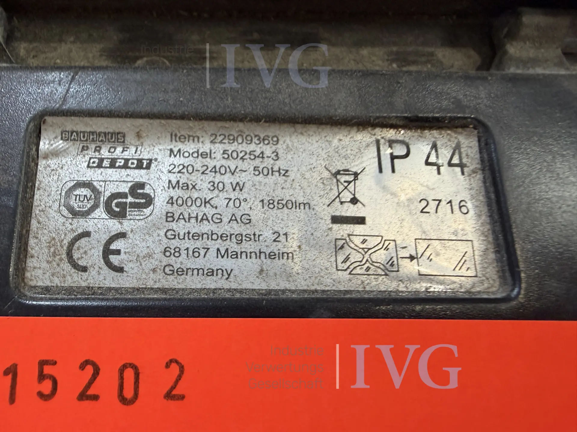LED-Strahler – foto 4 – kavel bij IVG, Kirchlengern