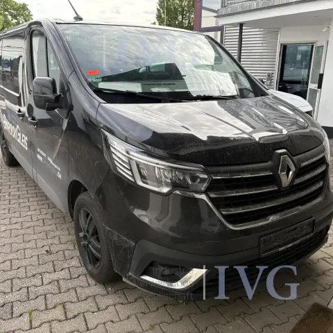 Mehrzweckfahrzeug RENAULT Trafic Life Blue dCi 150