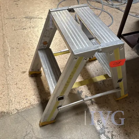 Alu-Tritt