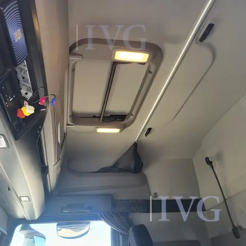 Thumbnail 17