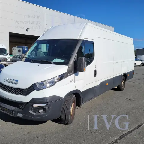 Van IVECO 35S13