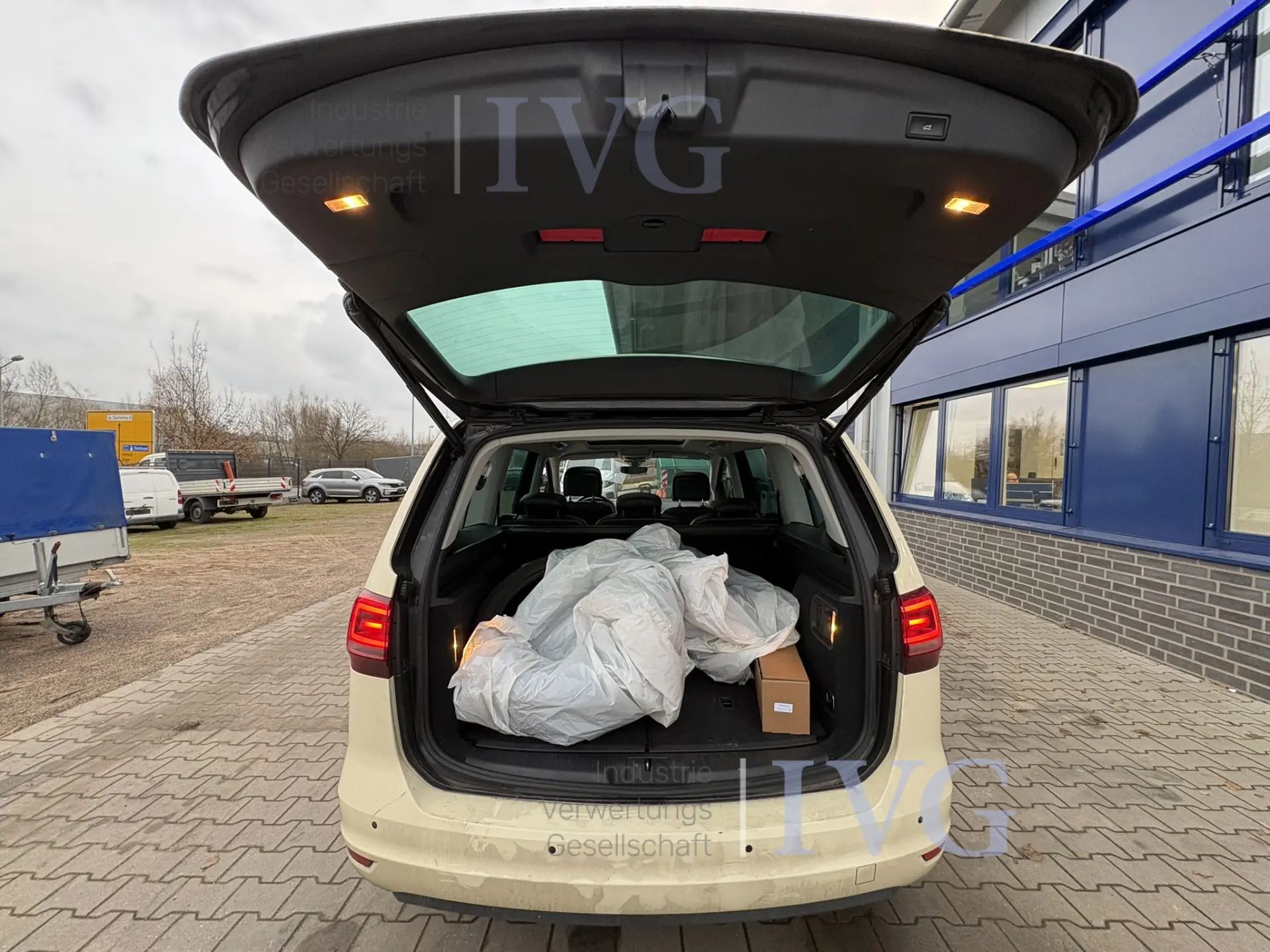 Mehrzweckfahrzeug VOLKSWAGEN SHARAN – foto 28 – kavel bij IVG, Kirchlengern