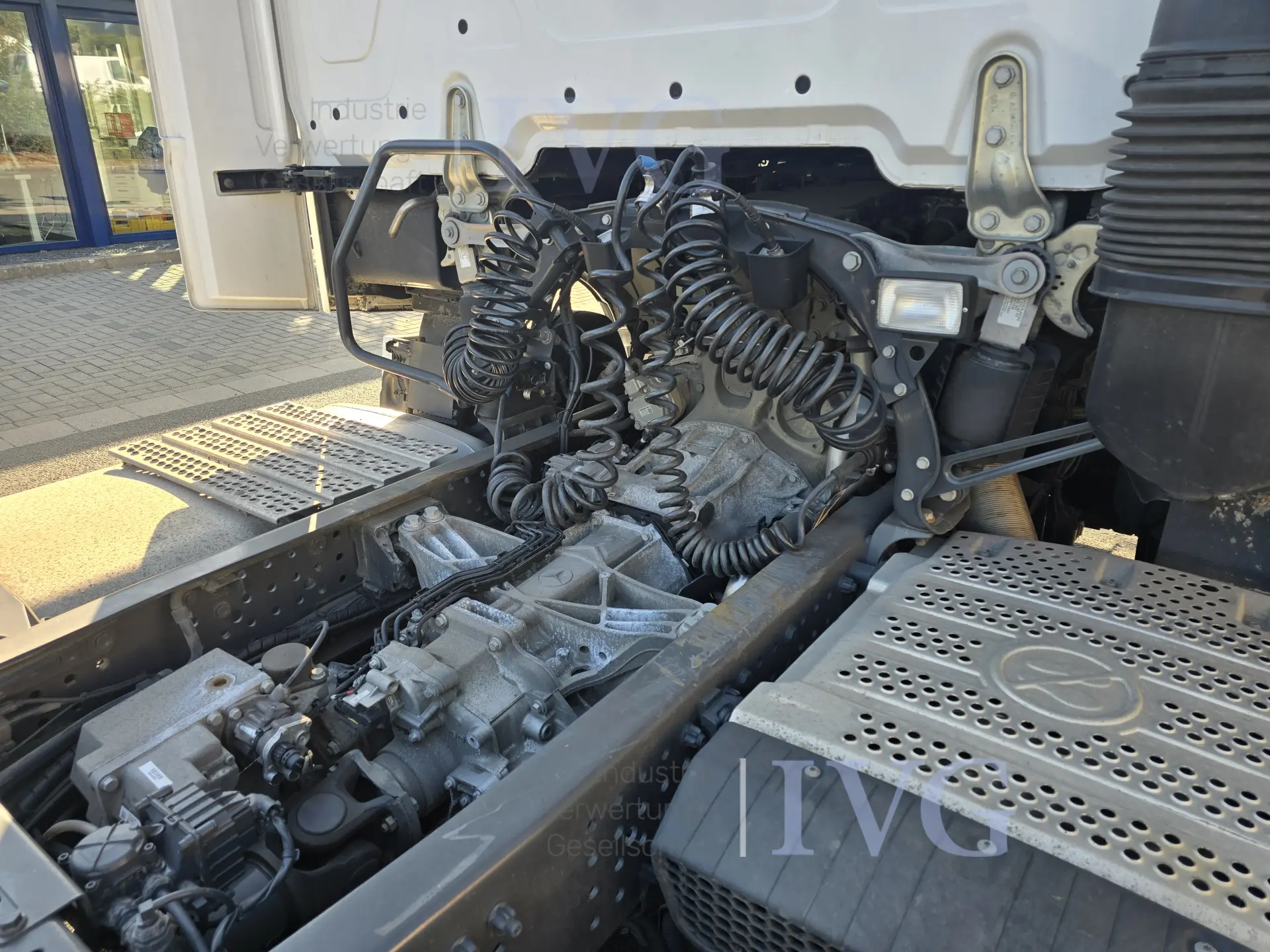 Trekker MERCEDES-BENZ Actros 1848 – foto 16 – kavel bij IVG, Kirchlengern