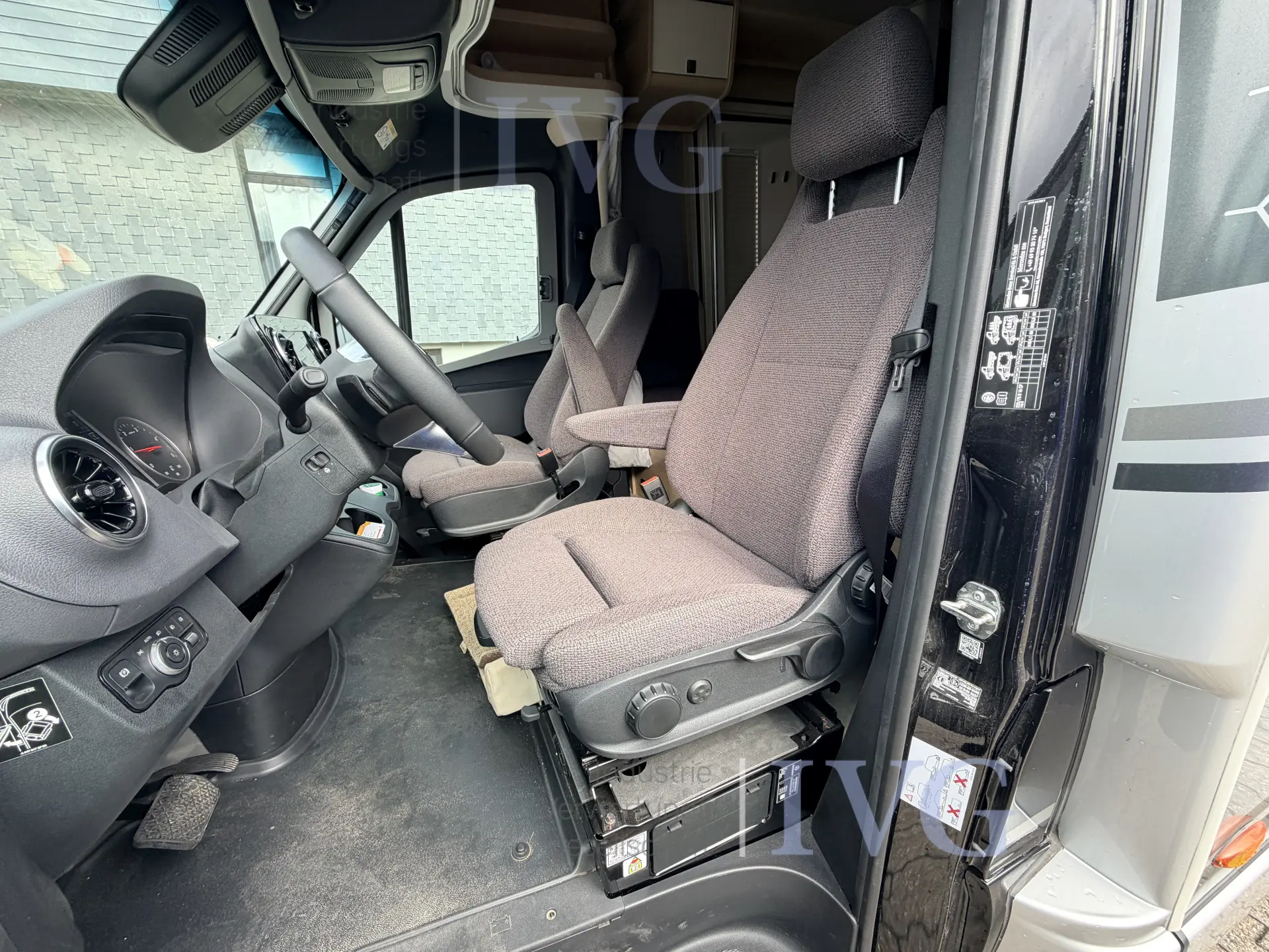 Wohnmobil MERCEDES-BENZ B-Klasse MC T BlackLine 680 (2025) – foto 27 – kavel bij IVG, Neunkirchen-Seelscheid