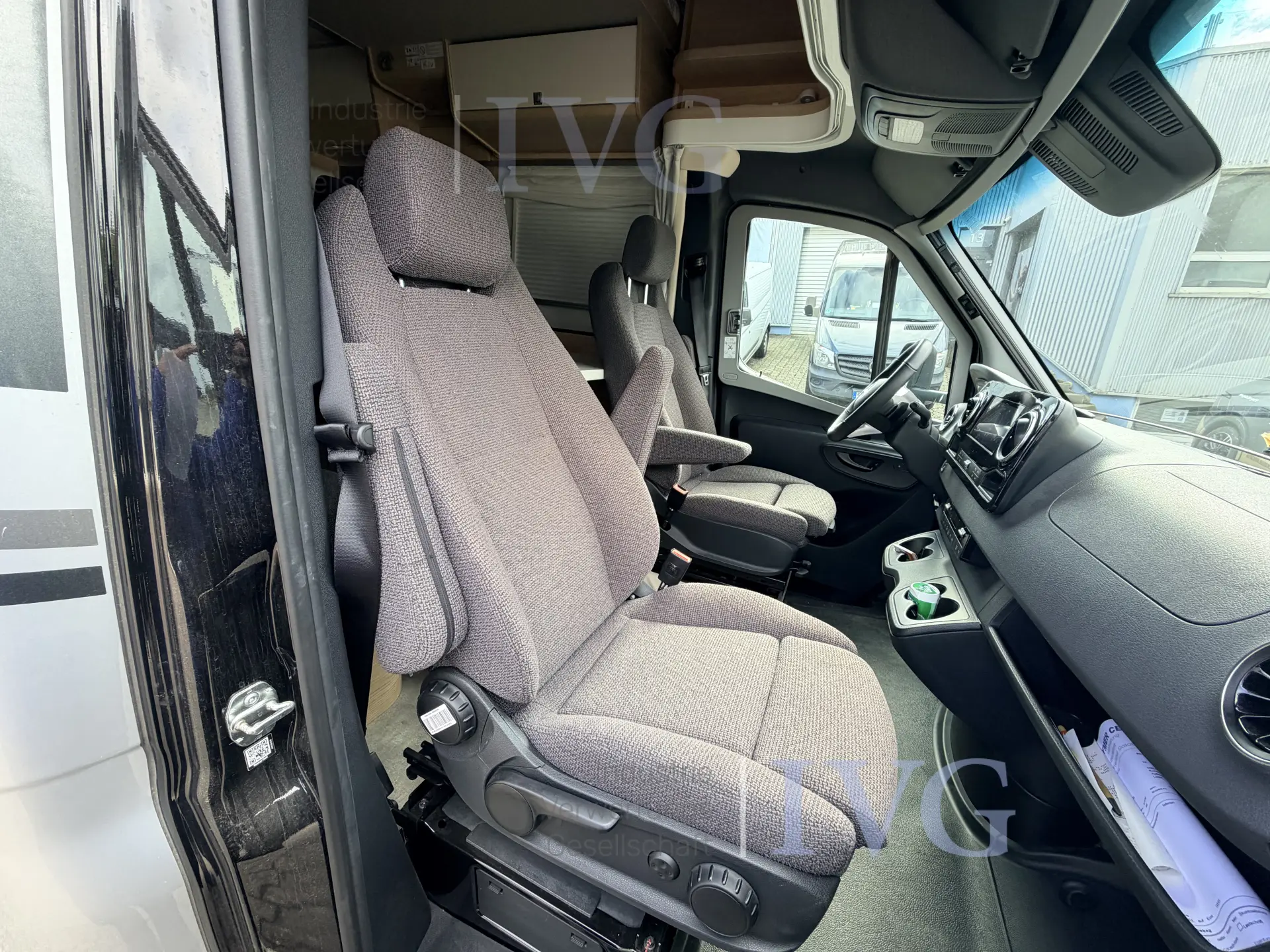 Wohnmobil MERCEDES-BENZ B-Klasse MC T BlackLine 680 (2025) – foto 25 – kavel bij IVG, Neunkirchen-Seelscheid