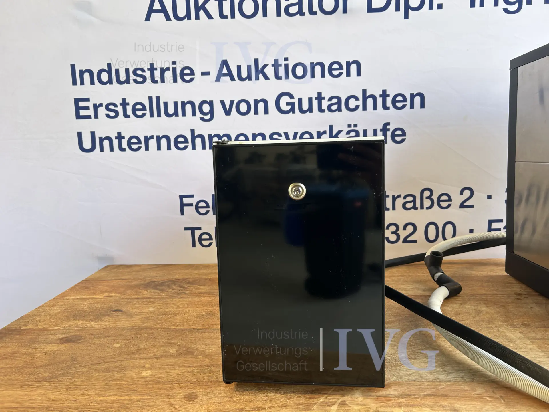 Volledig automatische koffiemachine WMF 1300S – foto 3 – kavel bij IVG, Kirchlengern