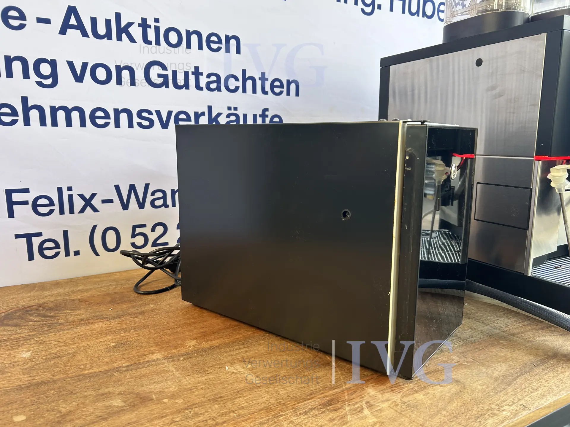 Volledig automatische koffiemachine WMF 1300S – foto 5 – kavel bij IVG, Kirchlengern