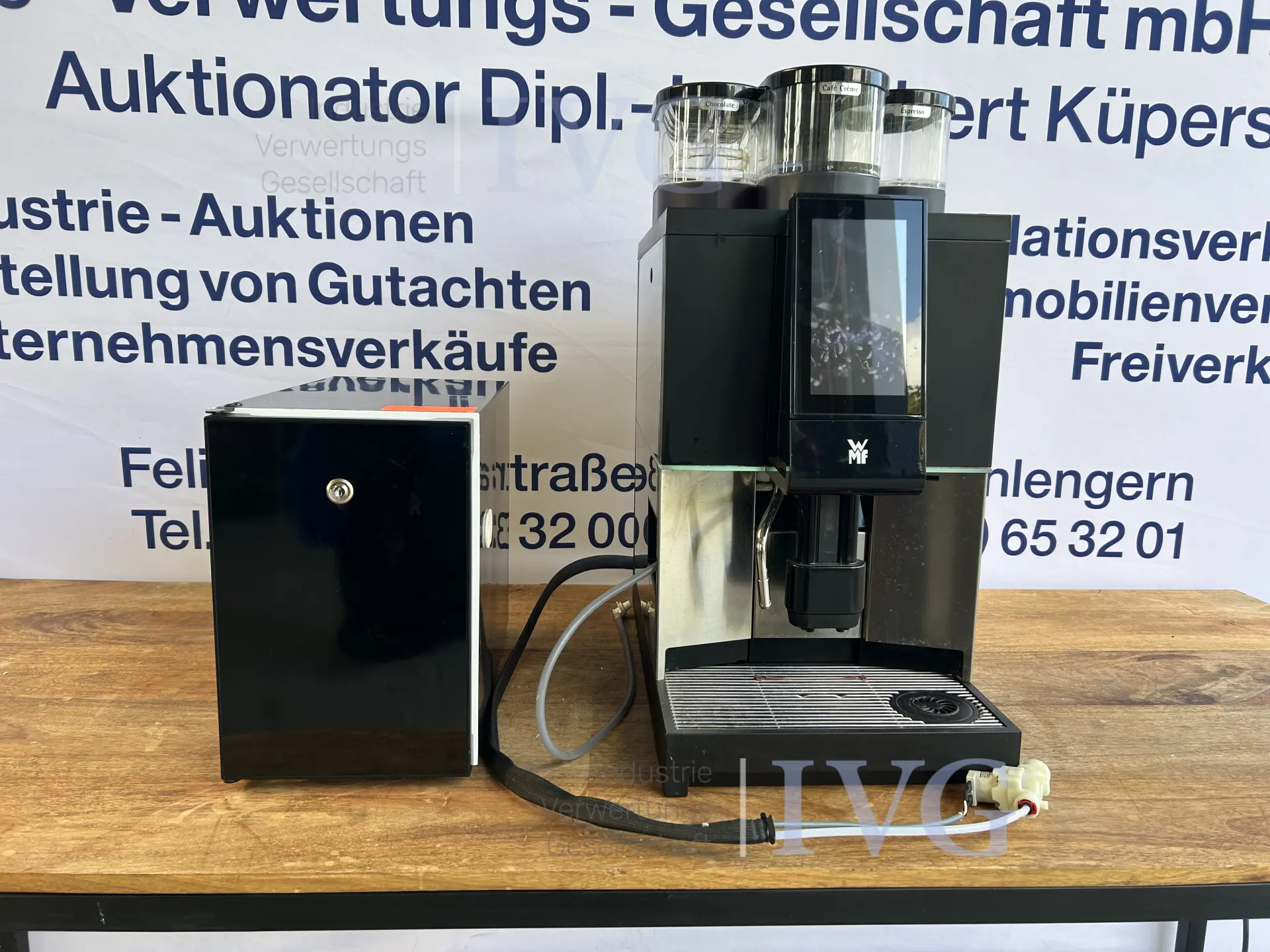 Volledig automatische koffiemachine WMF 1300S – foto 2 – kavel bij IVG, Kirchlengern