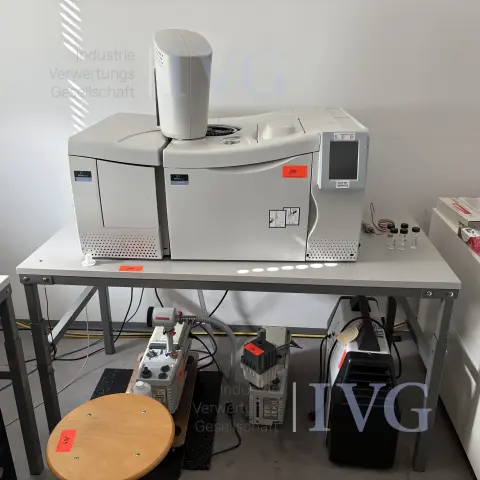 Gas chromatograph PERKIN ELMER Clarus 500