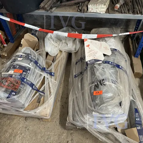 Stadtmöbilierung (vermutlich Abfallbehälter) LEIPZIGER LEUCHTEN