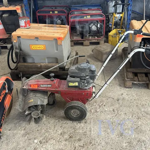 Benzin-Kehrmaschine TIELBÜRGER TK17
