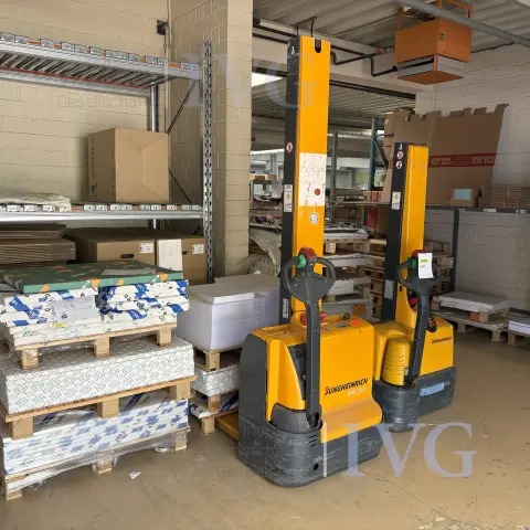 E-Deichselhubwagen JUNGHEINRICH EMC 110