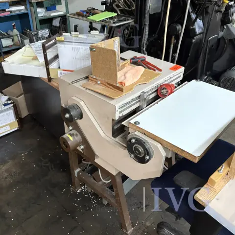 RENZ SU500 perforating machine