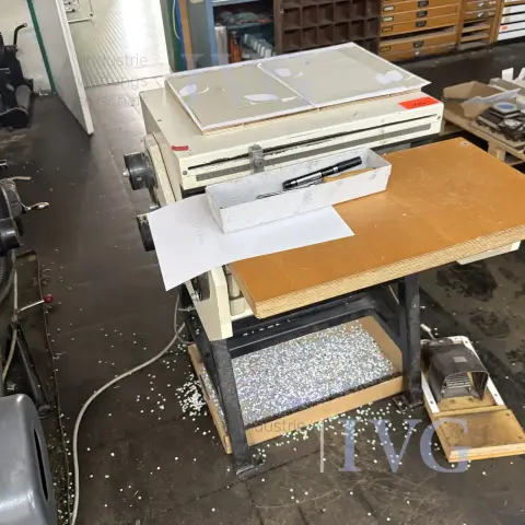 RENZ SU 500 perforating machine