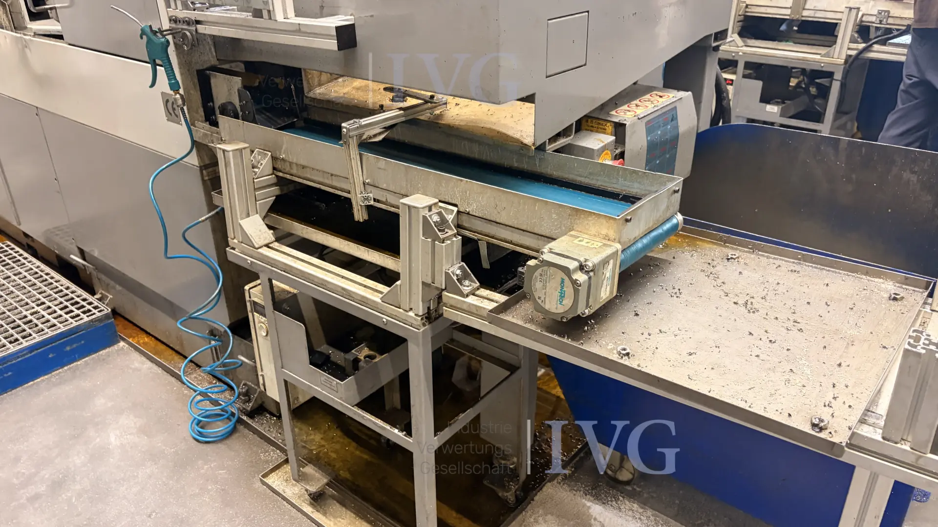 CNC-Langdrehmaschine mit Stangenlader WIVIA W428 – foto 7 – kavel bij IVG, Mahlstetten