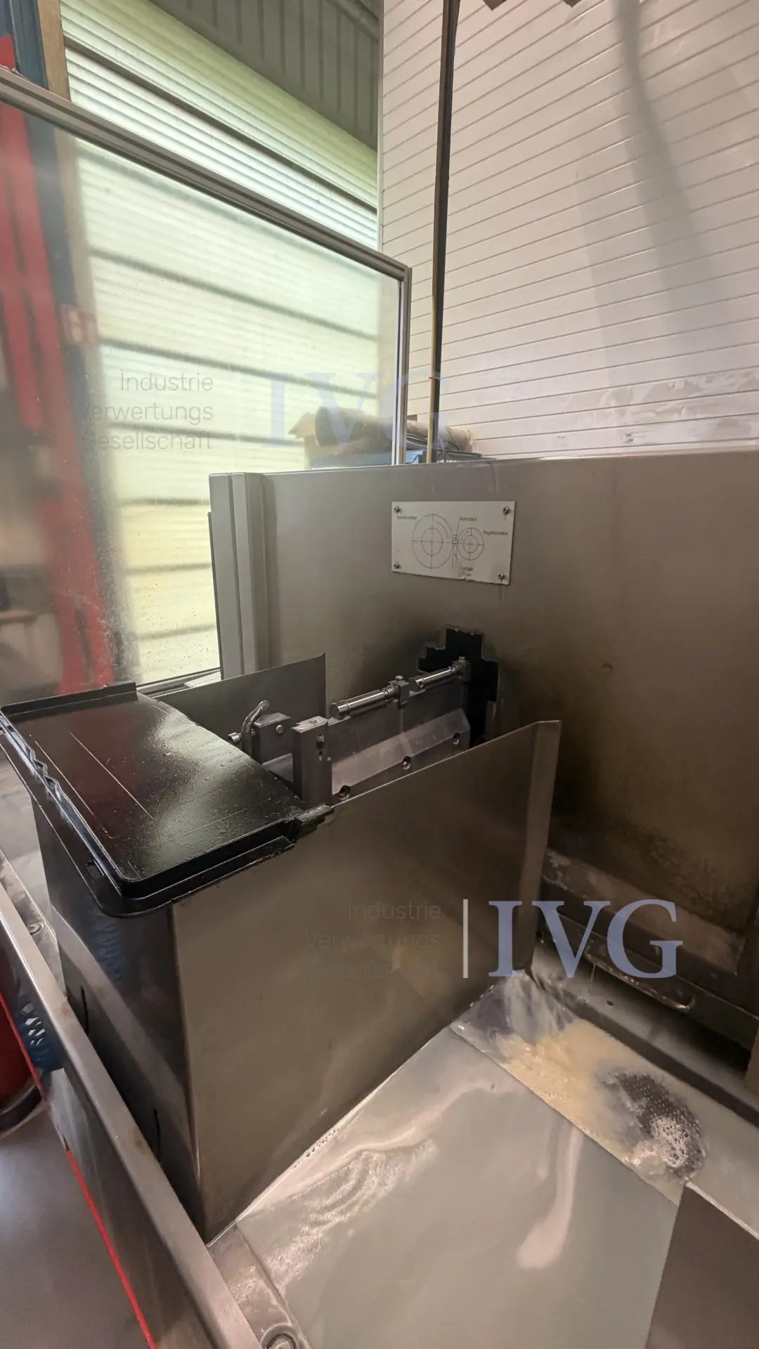 CNC-Rundschleifmaschine TSCHUDIN Ecoline 400 – foto 6 – kavel bij IVG, Mahlstetten