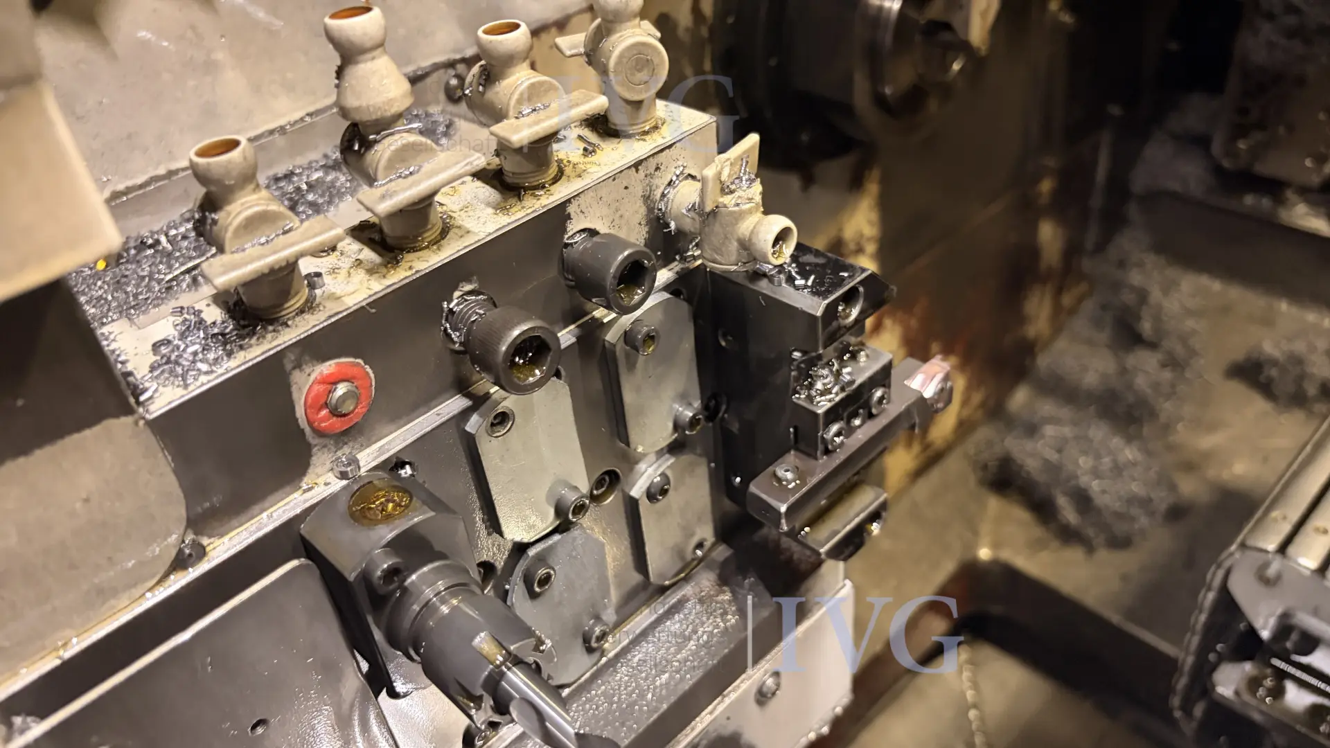 CNC-Langdrehmaschine mit Stangenlader WIVIA W428 – foto 5 – kavel bij IVG, Mahlstetten