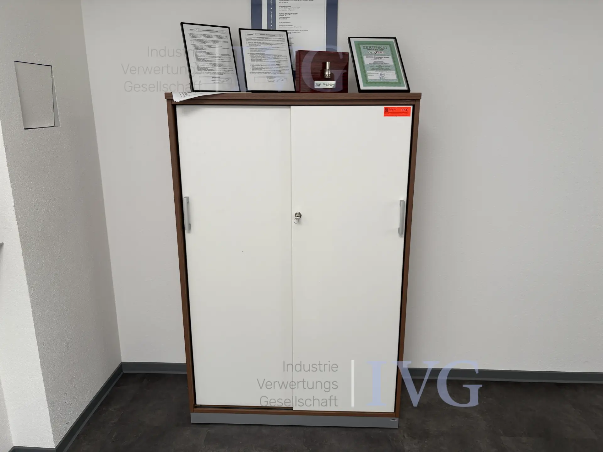 vergadertafel – foto 2 – kavel bij IVG, Mahlstetten