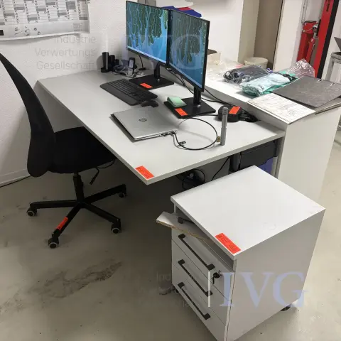 Büroausstattung