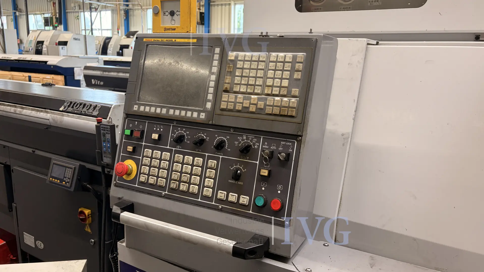 CNC-Langdrehmaschine mit Stangenlader WIVIA W428 – foto 6 – kavel bij IVG, Mahlstetten