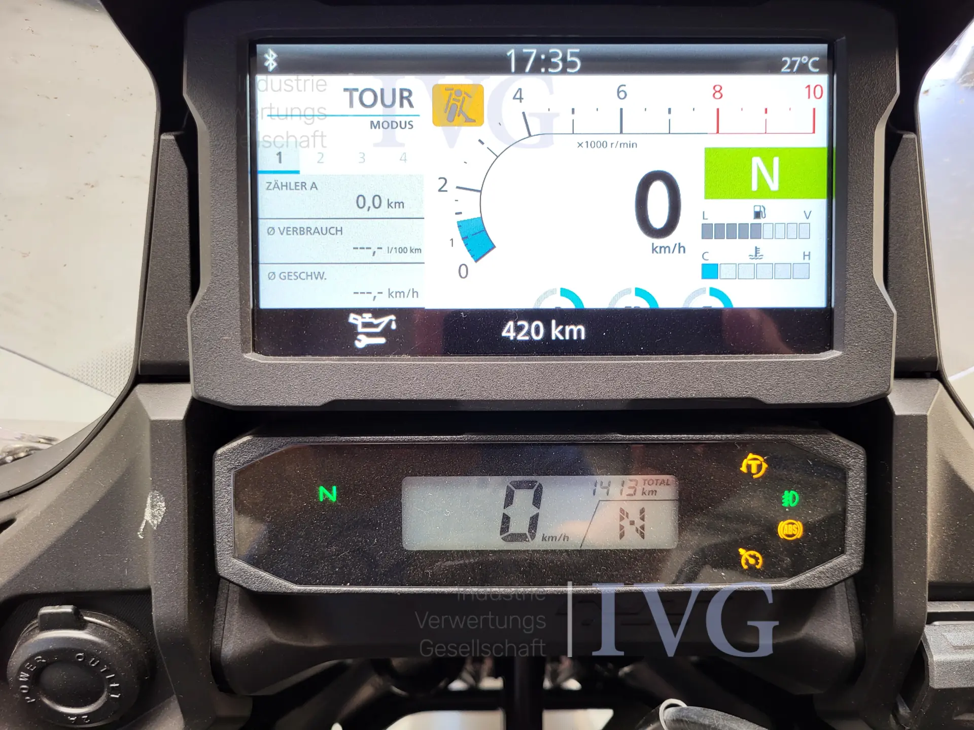Tweewielige motorfiets HONDA NT1100D – foto 26 – kavel bij IVG, Kirchlengern