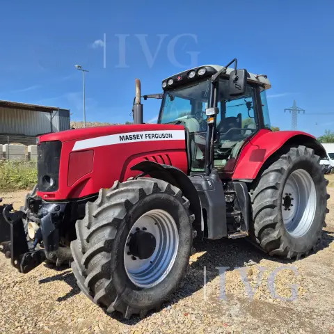 freiwerdendes Anlagevermögen Schlepper Massey Ferguson 6490