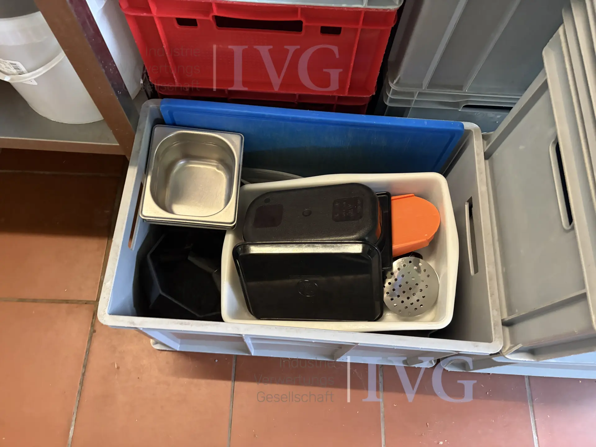 Posten Kunststoffboxen – foto 3 – kavel bij IVG, Detmold